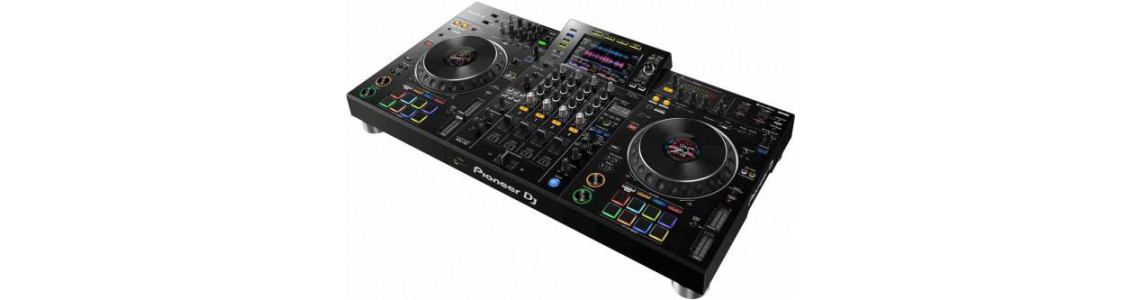 DJ CONTROLLERS with Audio Interfaces