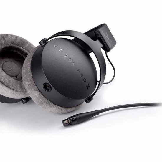 Beyerdynamic DT 700 PRO X