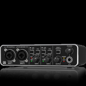 BEHRINGER UMC 202 HD BEHRINGER UMC 202 HD